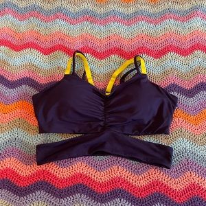 Handful sports bra medium